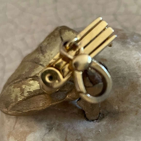 L00k B00k ChArM. RaRe, DIFfIcUlT T0 FiNd!🧡♥️💚 - Picture 4 of 11